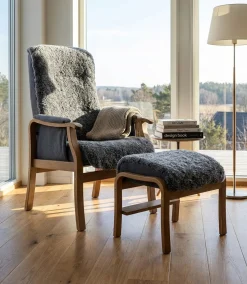 Bergen Reclinerfåtölj ink Pall Fårskinn Grafit