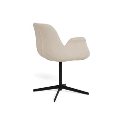 Elise Karmstol Apia Sand