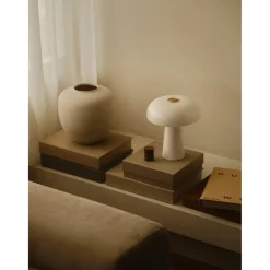 Glossy Bordslampa Vit