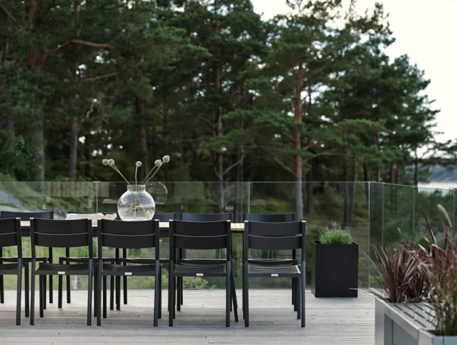 Naos Matbord 220-320 cm Svart/Teak