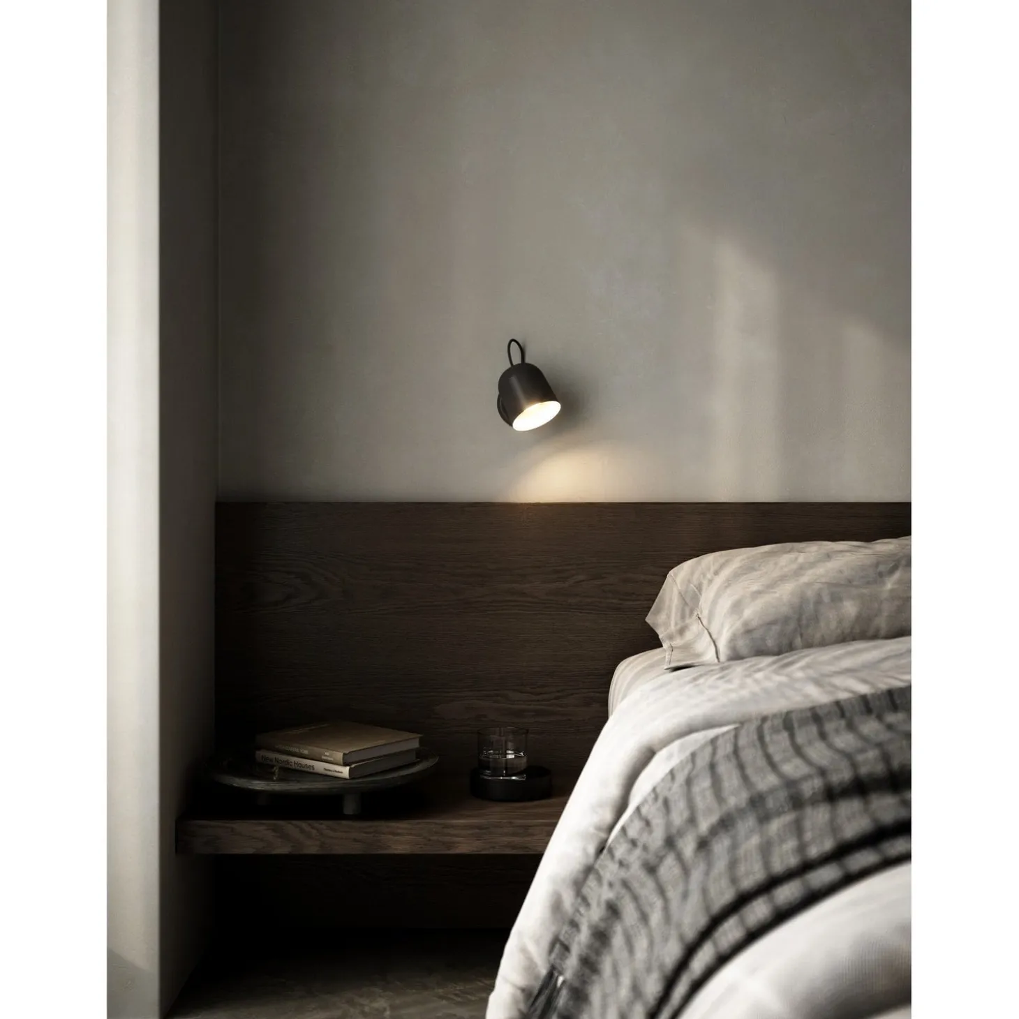 Angle Vägglampa Svart