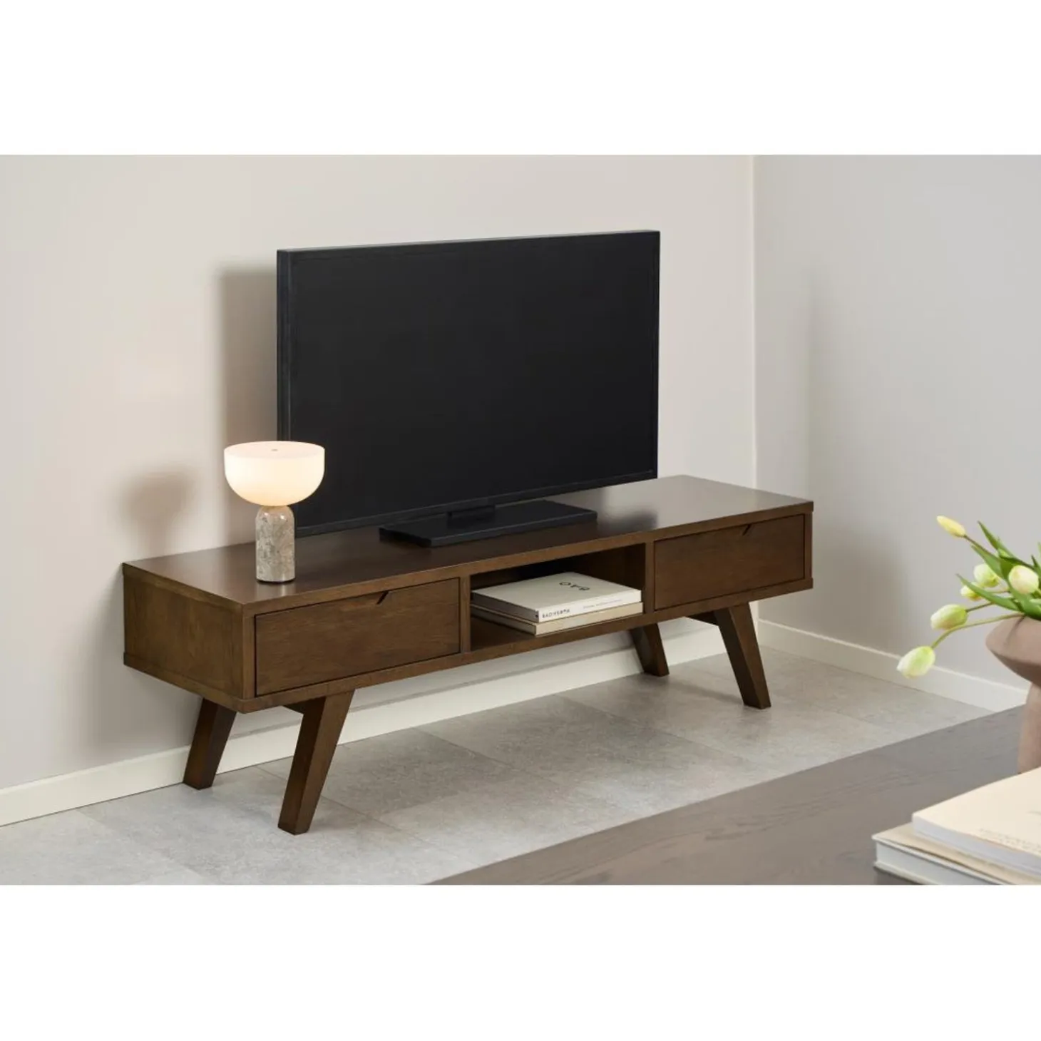 Arendal TV-bänk 150x40 cm Rökt Ek