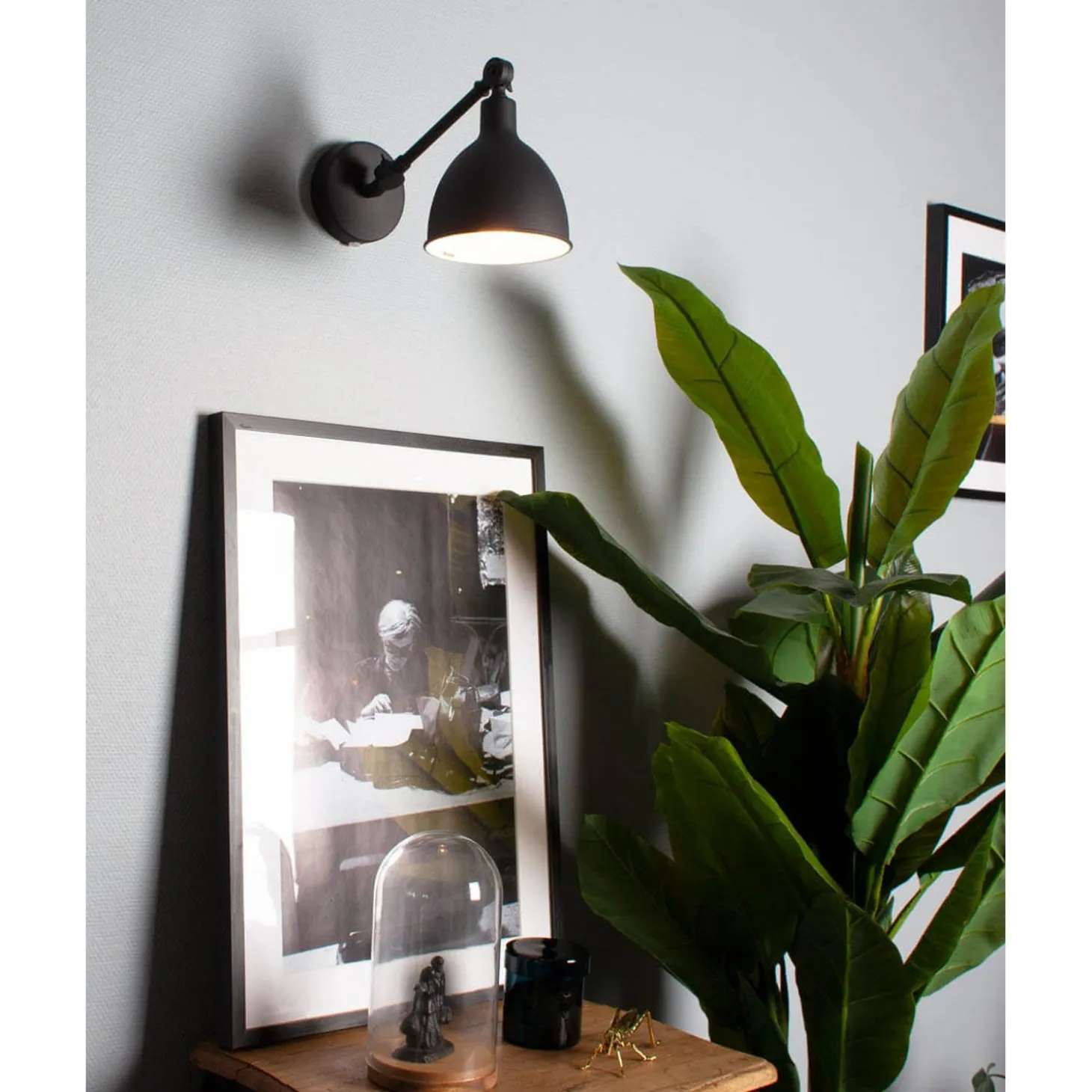 Bazar Mini Vägglampa Sandsvart