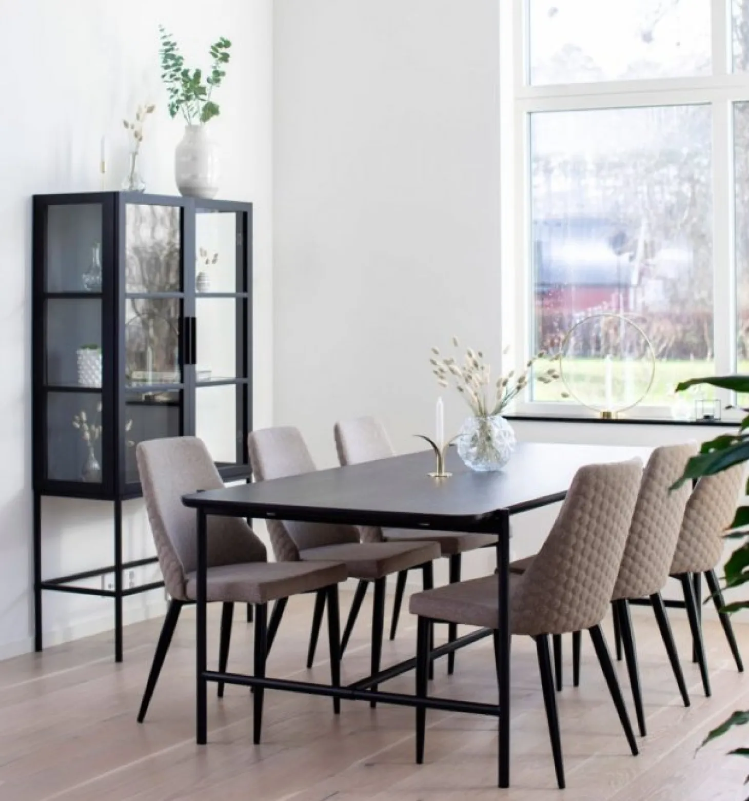 Cane Matbord Svart
