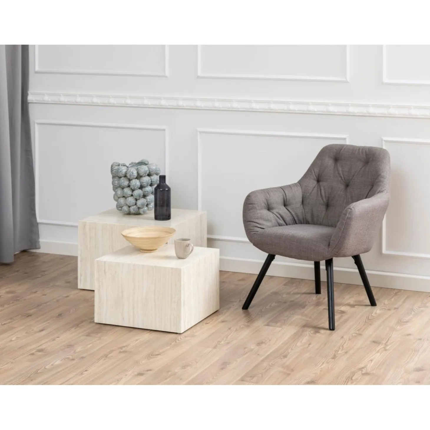 Dijon Satsbord 58x58 cm Travertin