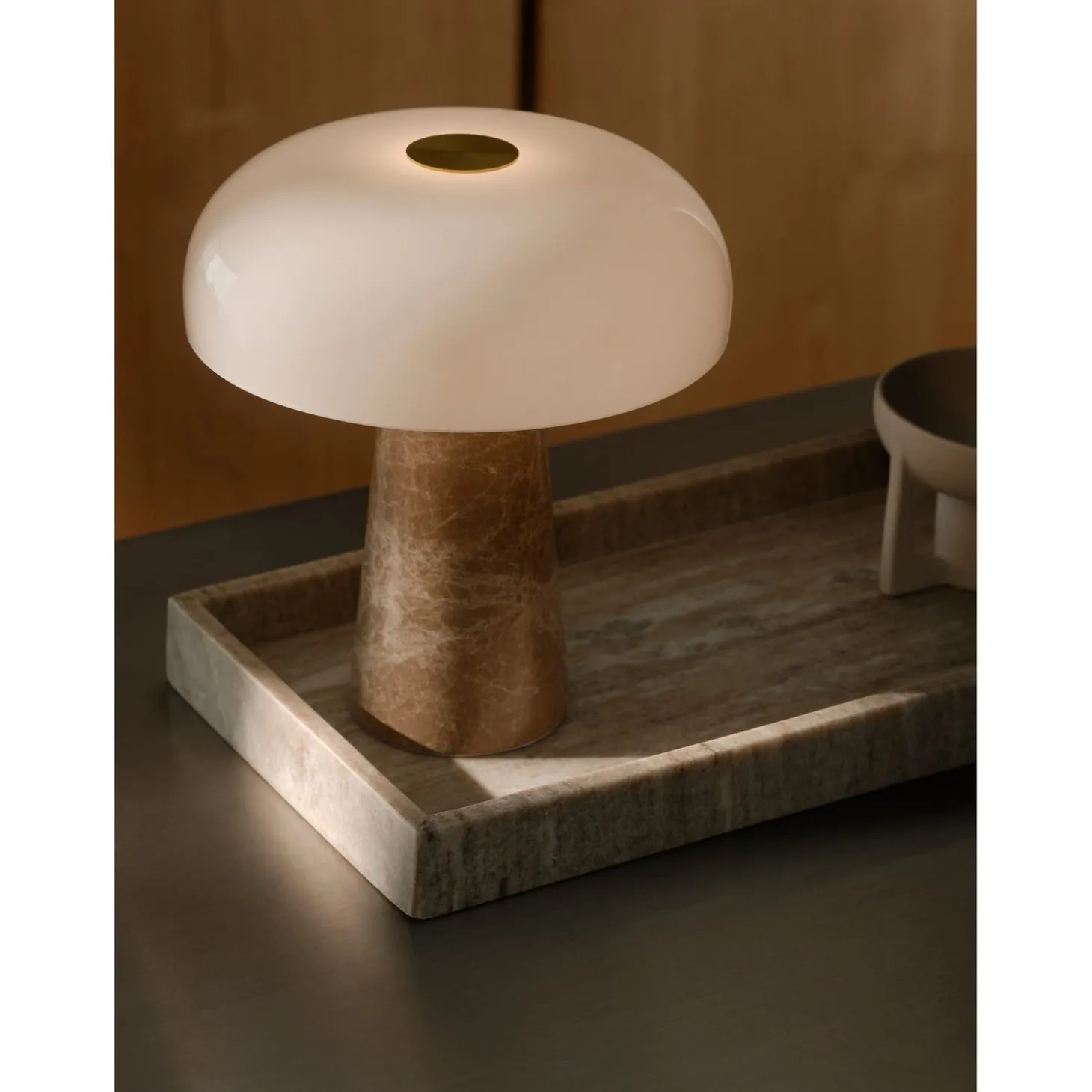 Glossy Bordslampa Beige