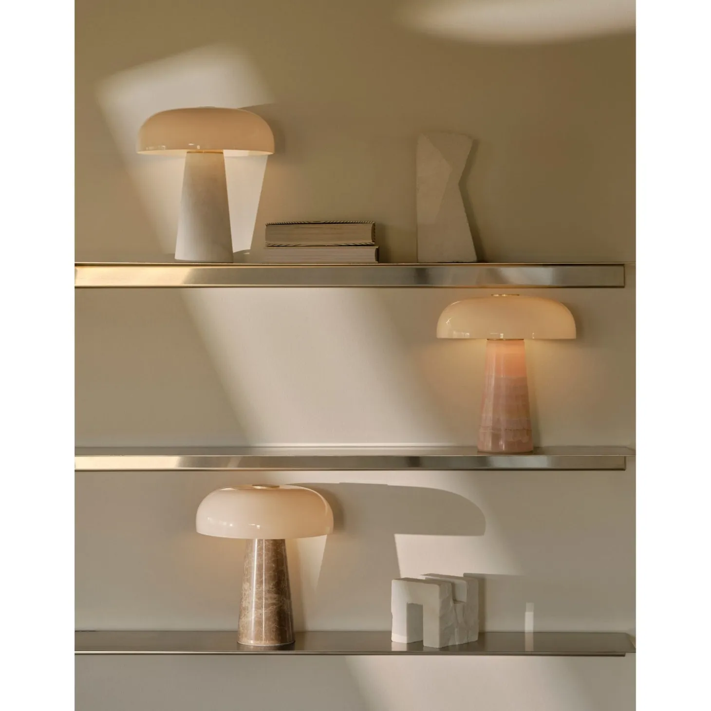 Glossy Bordslampa Rosa