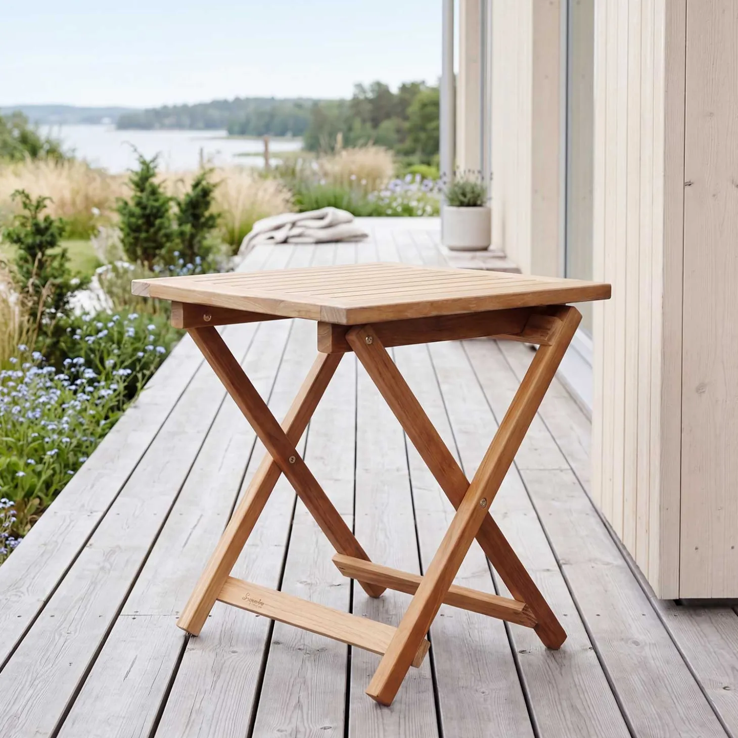 Hanö Sidobord Teak