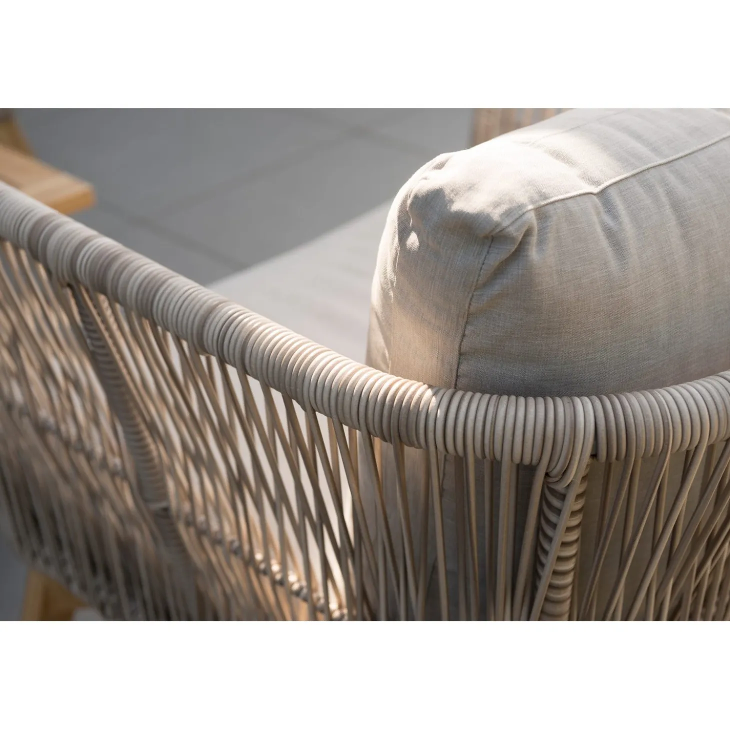 Himmelsnäs Utefåtölj Beige