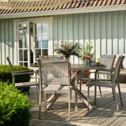 Hånger Utebord Ø140 cm Svart