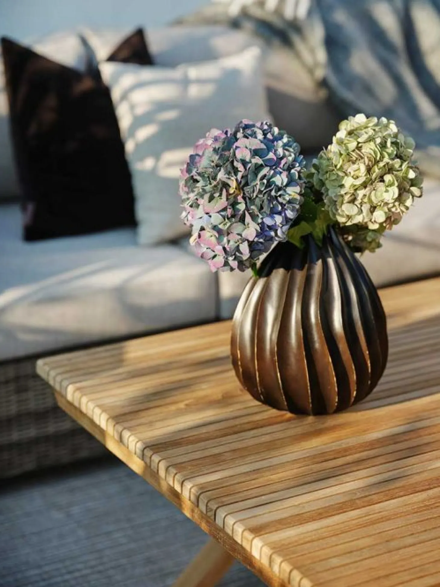 Julita Soffbord 140x70 Teak