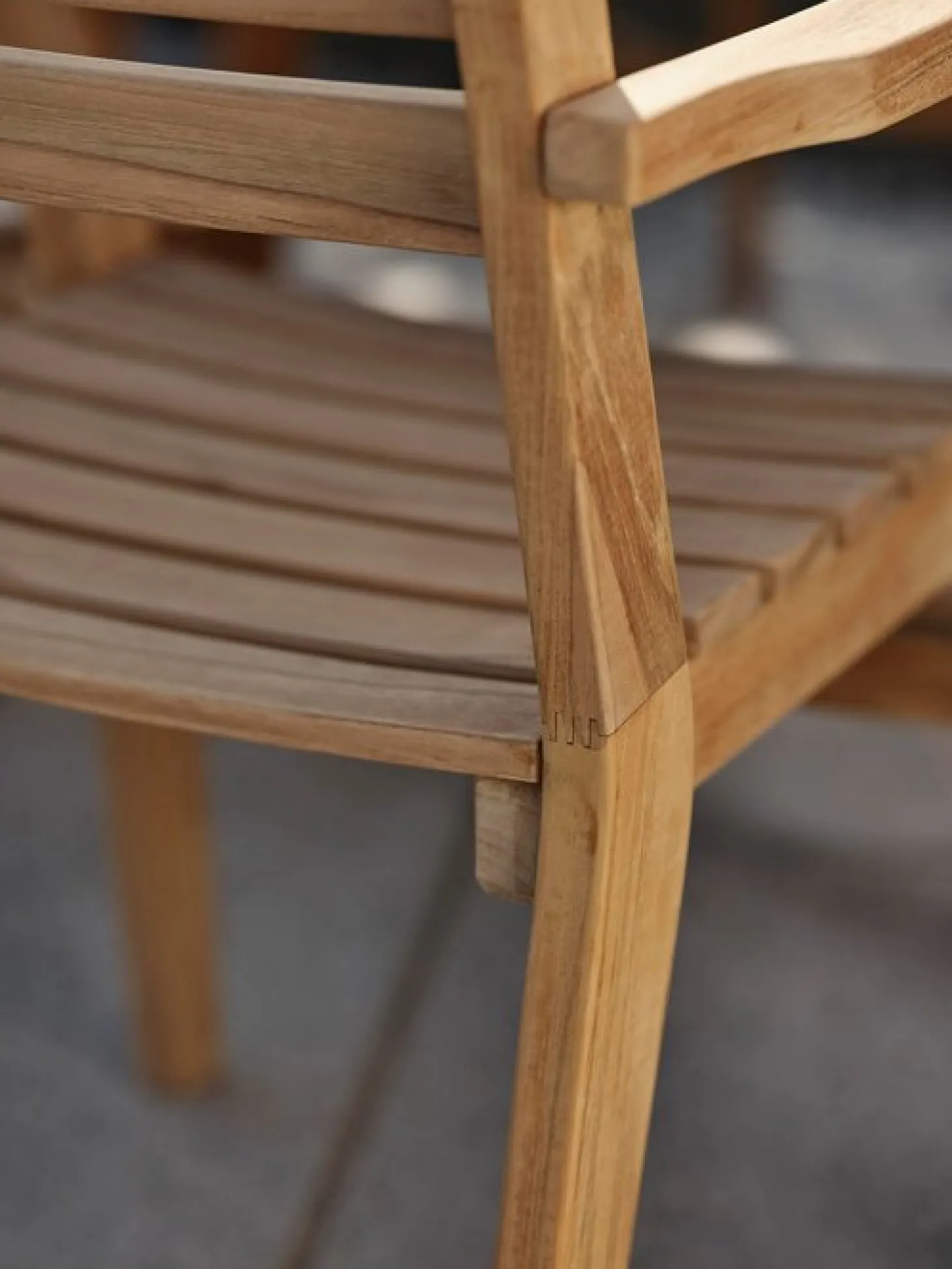 Keros Karmstol Teak