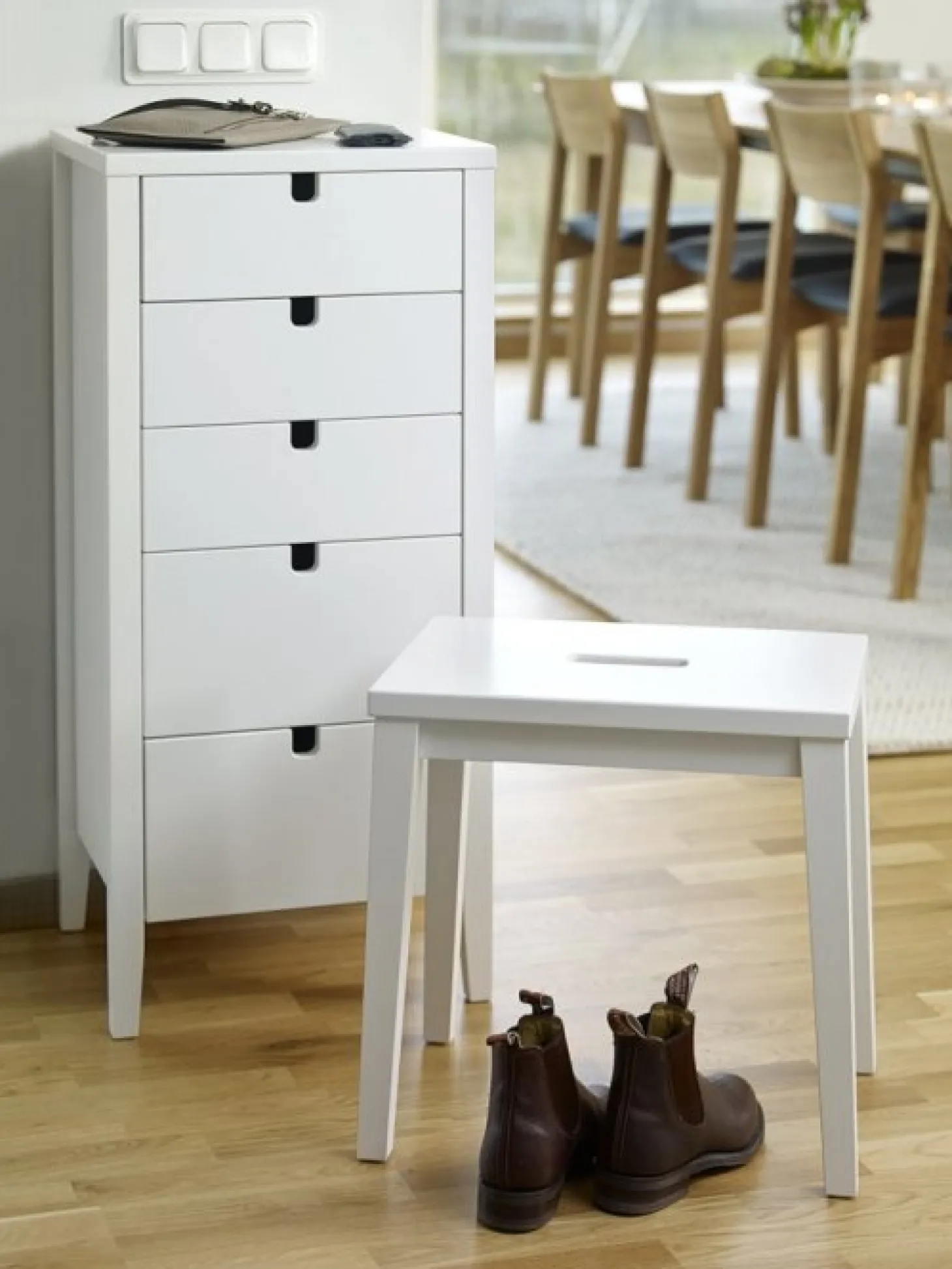 Klinte Byrå 5 Lådor Vit