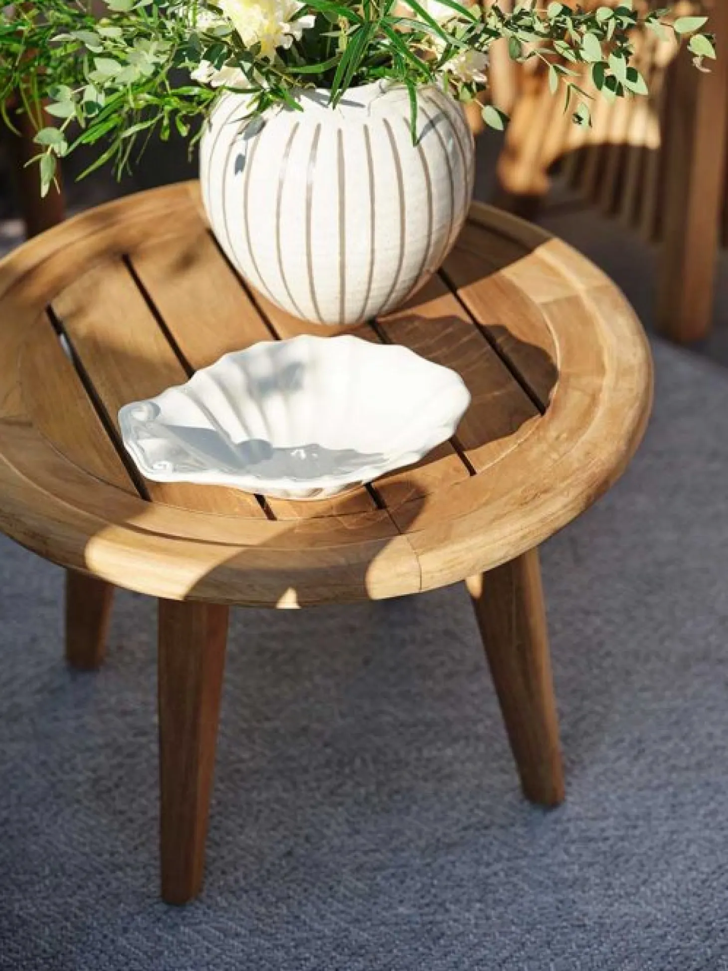 Lilja Sidobord Rund 50 cm Teak