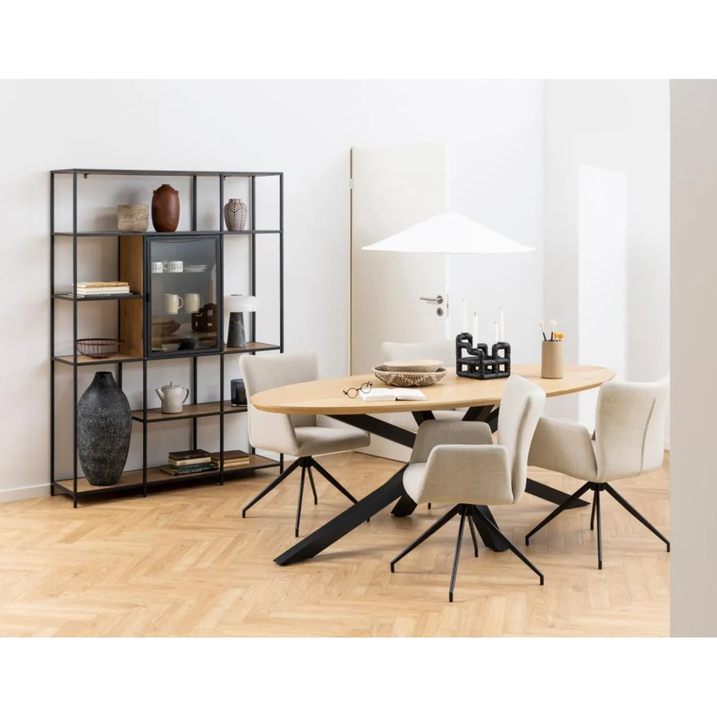 Millau Karmstol Beige