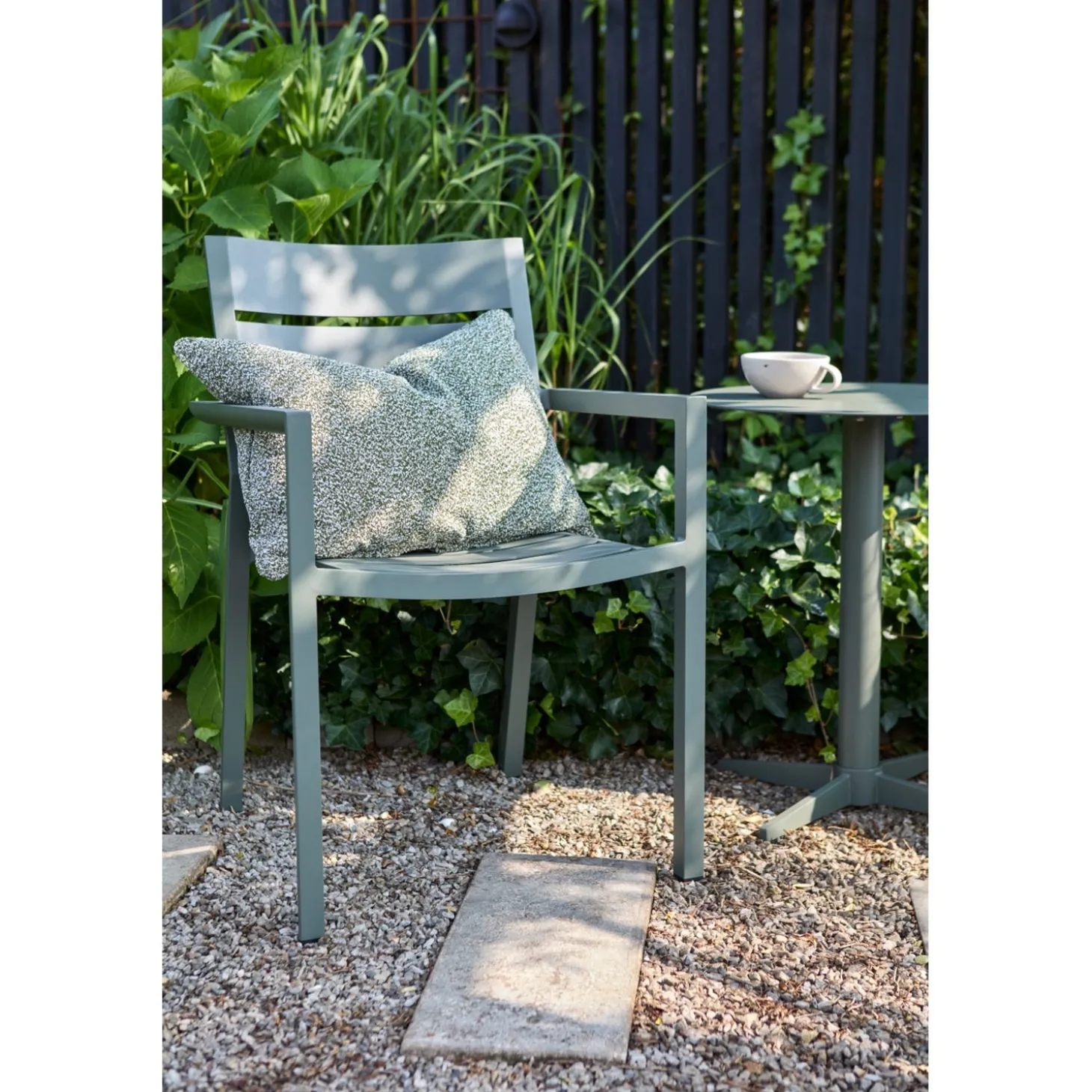 Mill Utesidobord Nordic Green