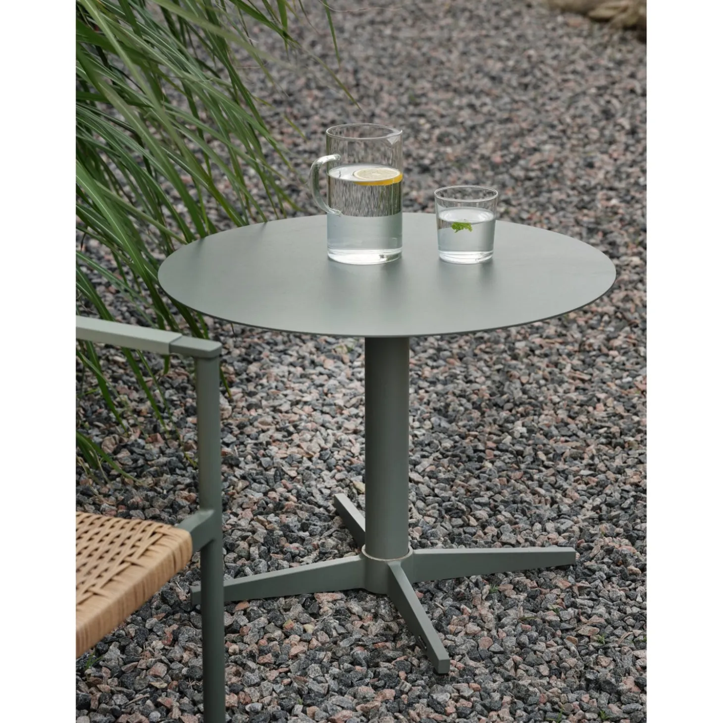 Mill Utesoffbord Nordic Green, 75x49 cm