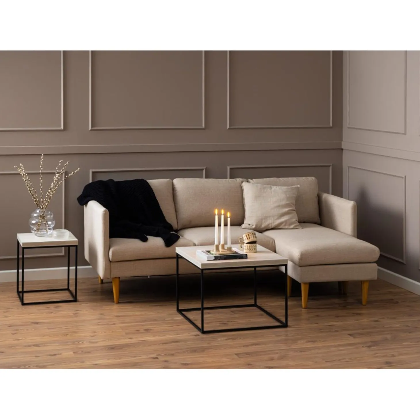 Milly 2-sits med schäslong Basel tyg Beige