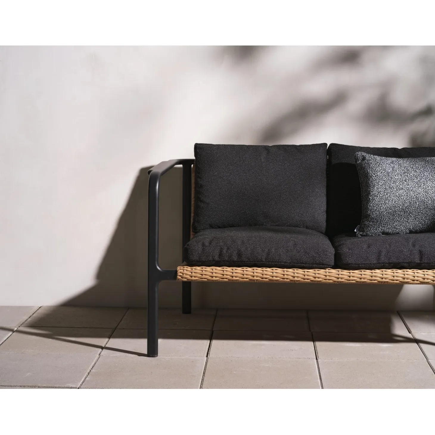 Motty 2-sits Soffa 140x76 cm Svart/Teddy Black