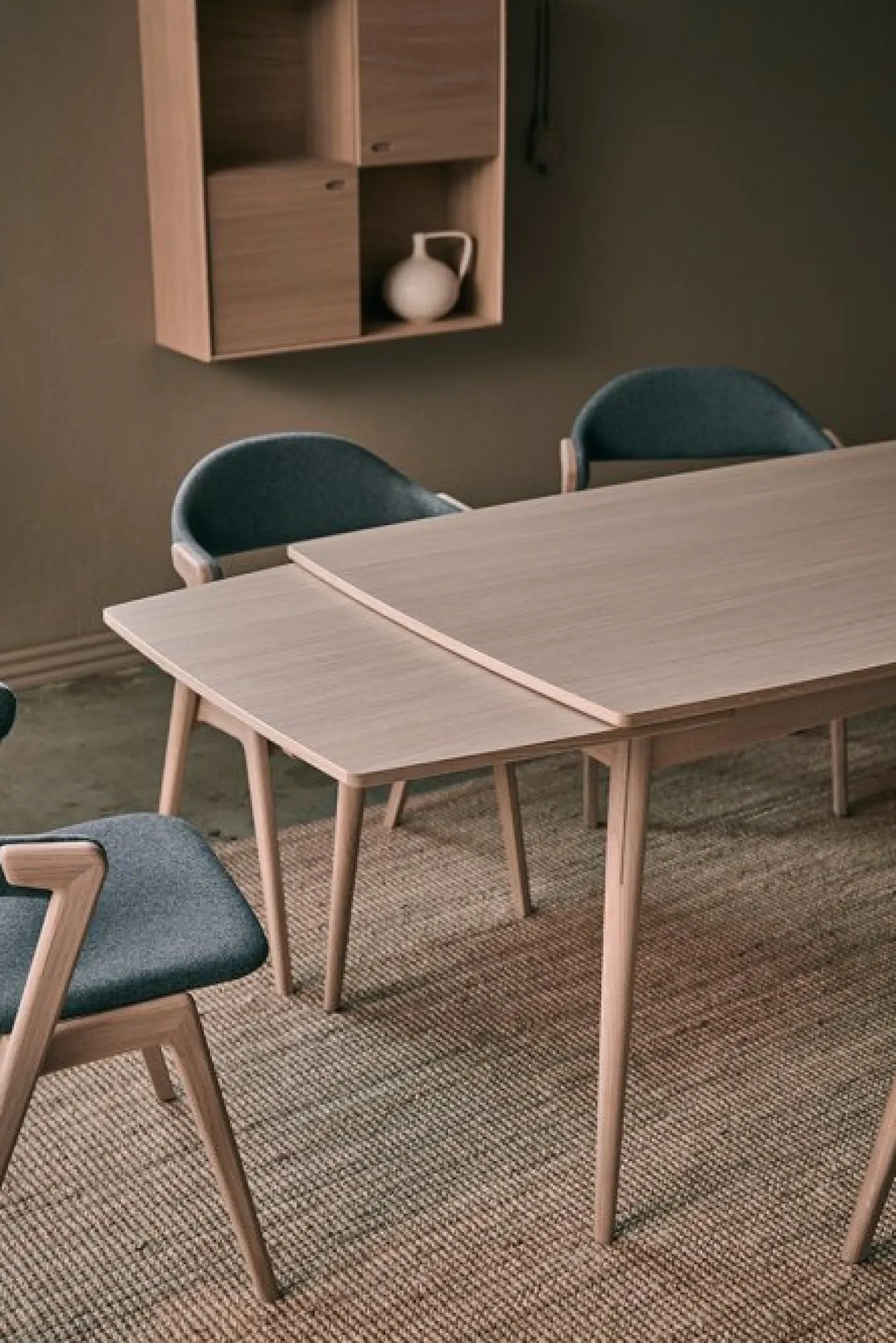 Navis Matbord 86x132-232cm Wood