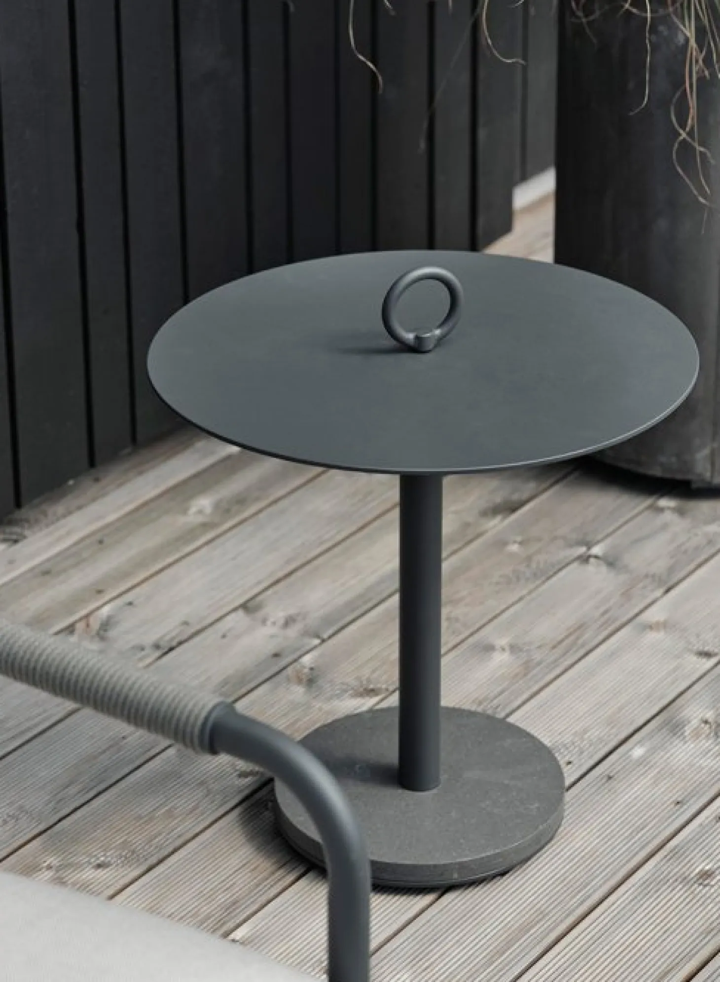 Niobe Sidobord Grå