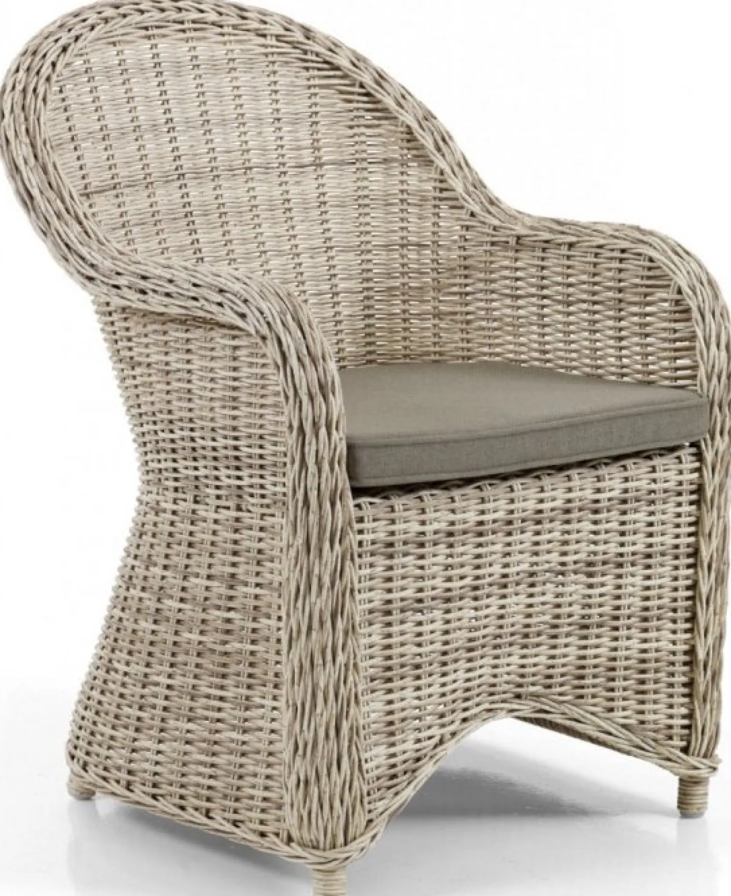 Paulina Fåtölj beige konstrotting med beige dyna