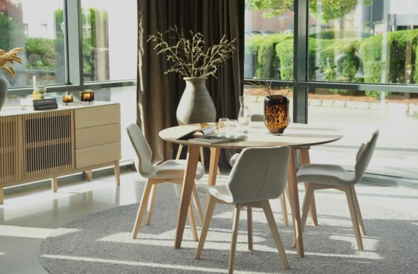 Sagene Matbord 110 cm Vitpigmenterad Ek REA