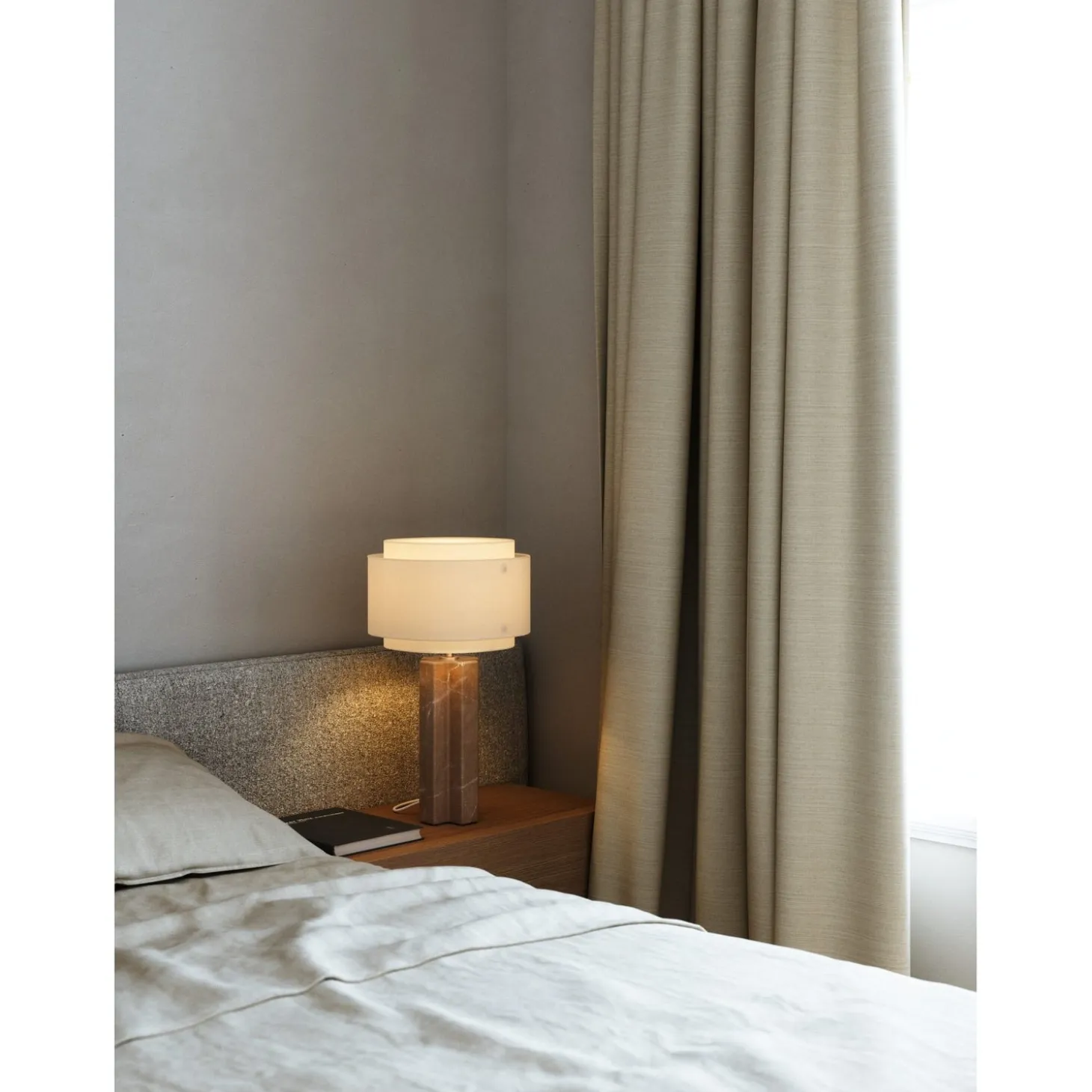 Takai Beige Bordslampa