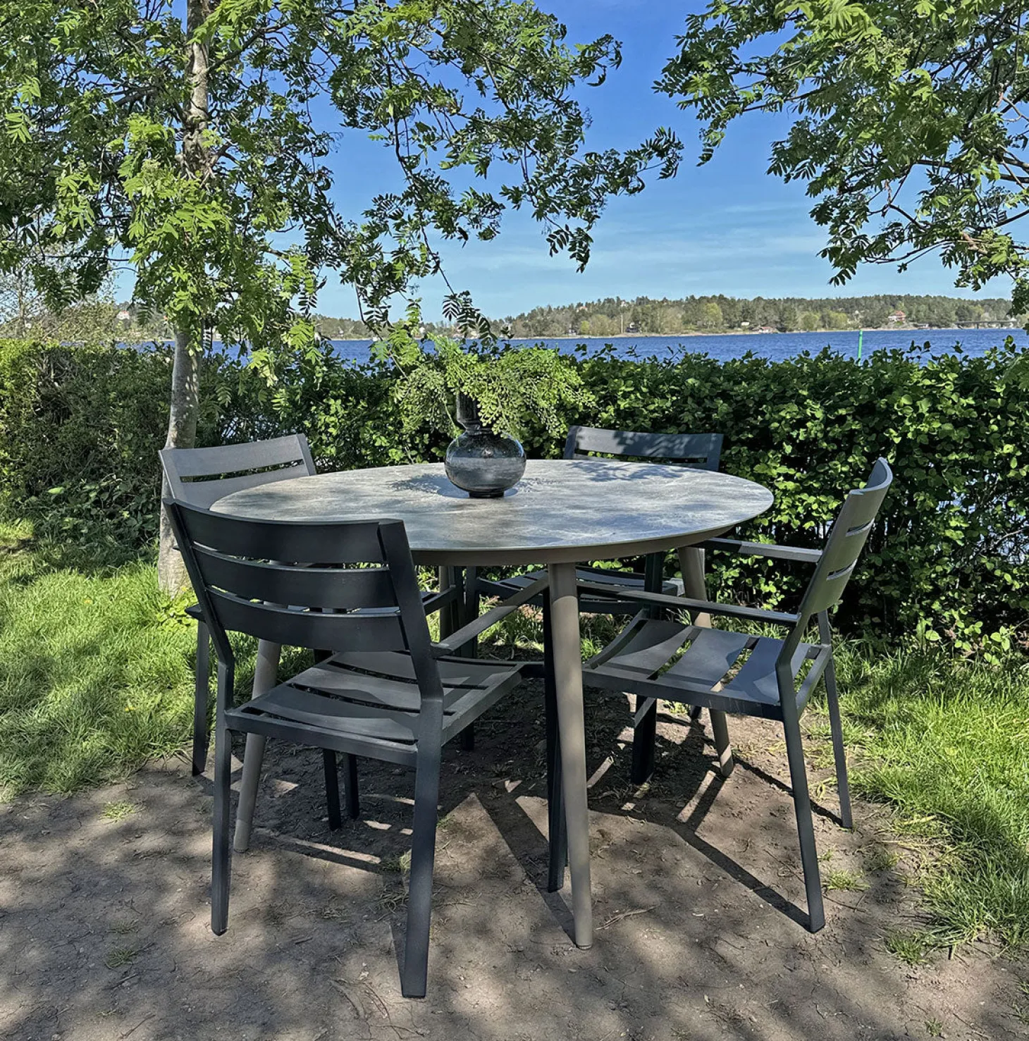 Varese Karmstol Svart